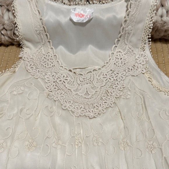 Elegant Cream Lace Dress - Picture 2 of 5